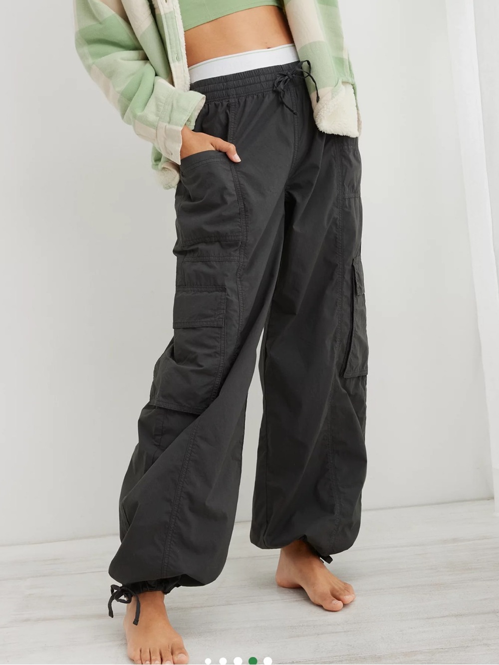 Aerie High Waisted Go-For-It Baggy
Cargo Pant dark gray size XS - Picture 2 of 10